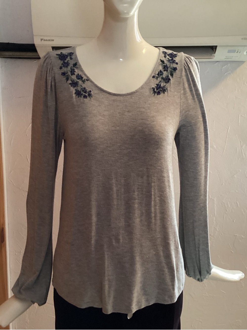 Long-Sleeve Gray Scoop Neck Top with Navy Floral Embroidery